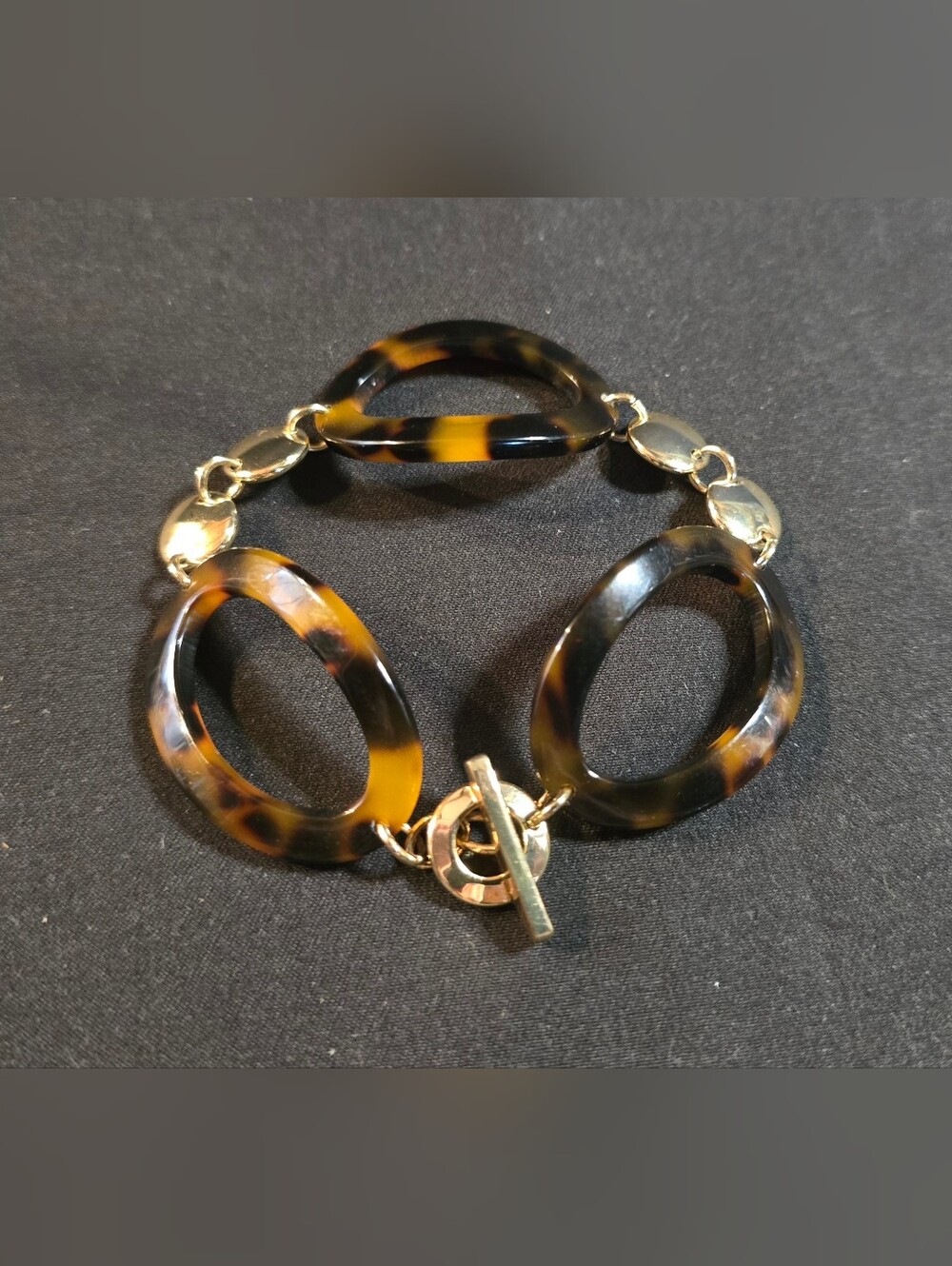 Vintage Lauren Ralph Lauren Gold Tortoiseshell Oval Link Toggle Bracelet RL Sign
